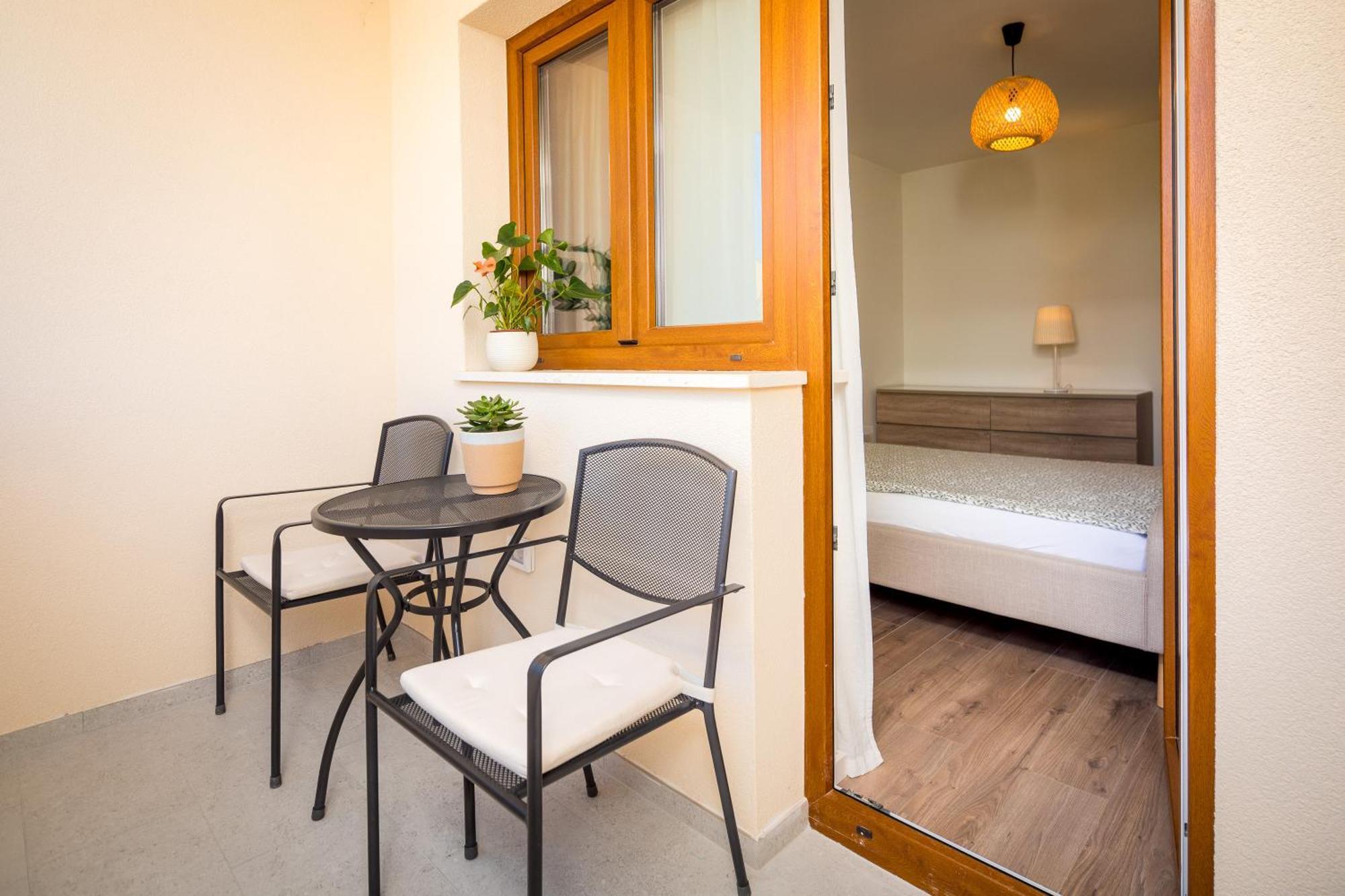 Cozy Room & Studio Kali Ровінь Екстер'єр фото